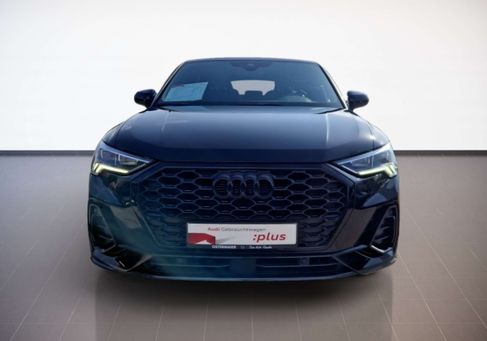 Audi Q3, 2022