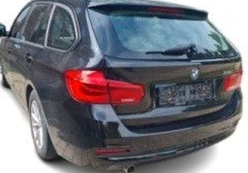 BMW 318, 2018