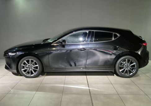 Mazda 3, 2021