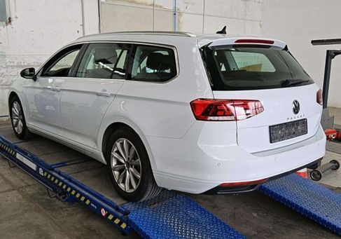 Volkswagen Passat Variant, 2023 3