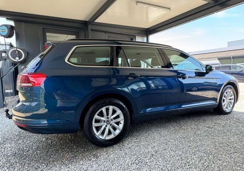 Volkswagen Passat, 2022
