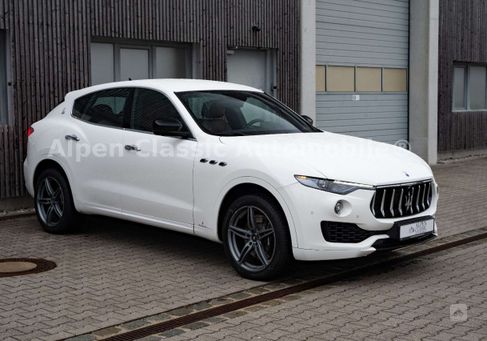 Maserati Levante, 2017