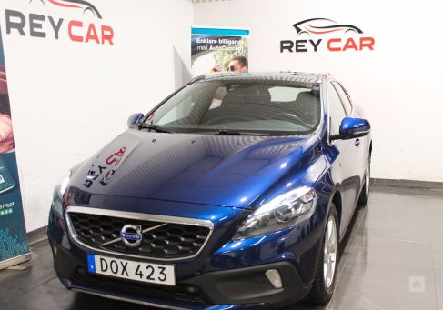 Volvo V40 Cross Country, 2015