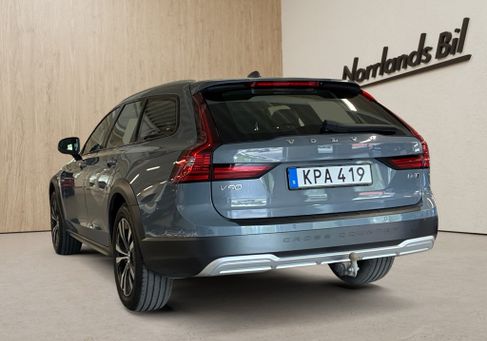 Volvo V90 Cross Country, 2021