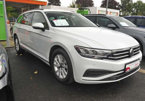 Volkswagen Passat Variant, 2023 3
