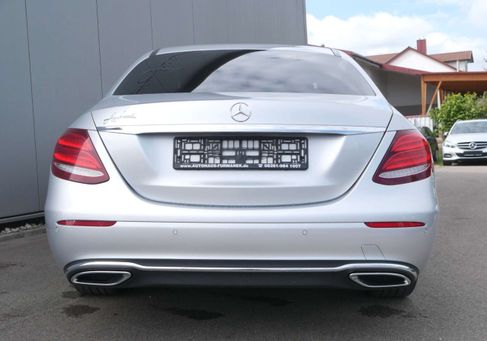 Mercedes-Benz E 400, 2019 3