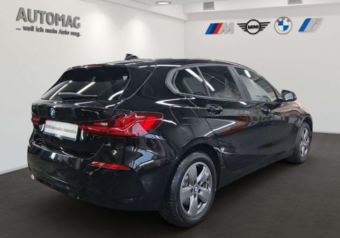 BMW 118, 2023