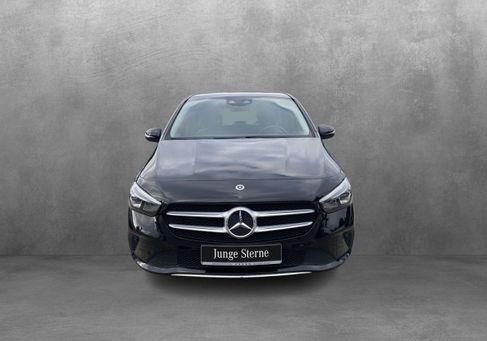Mercedes-Benz B 180, 2021
