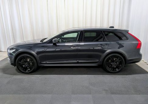 Volvo V90 Cross Country, 2019