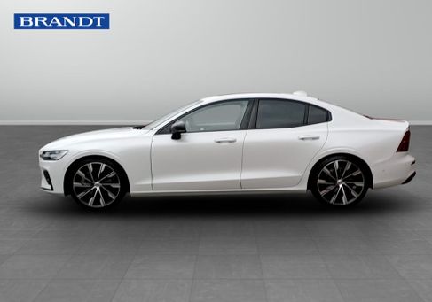Volvo S60, 2023 3