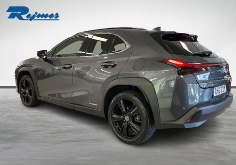 Lexus UX, 2021