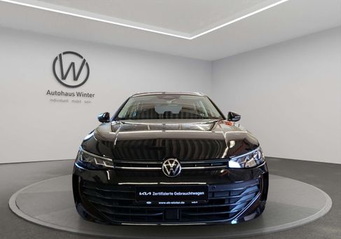 Volkswagen Passat, 2024