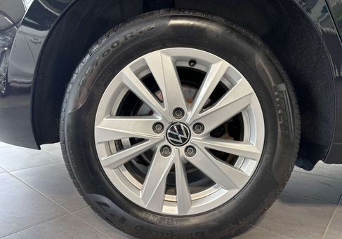 Volkswagen Touran, 2022 3