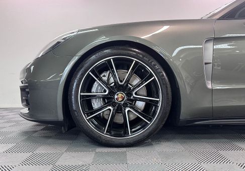 Porsche Panamera, 2022