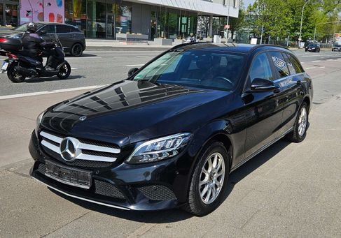 Mercedes-Benz C 200, 2021