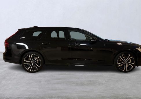 Volvo V90, 2025