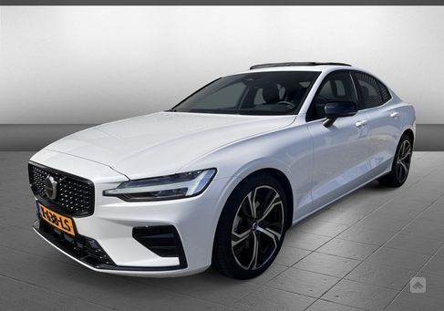 Volvo S60, 2023