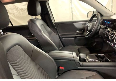 Mercedes-Benz GLB 180, 2023