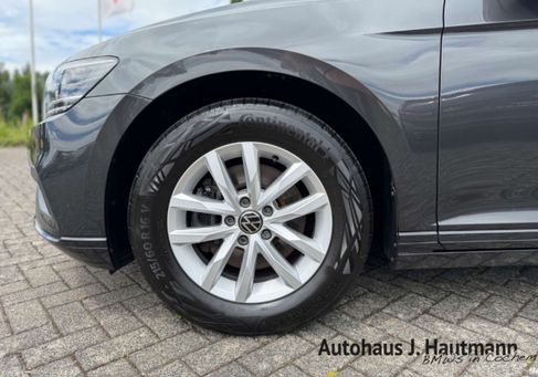 Volkswagen Passat, 2022