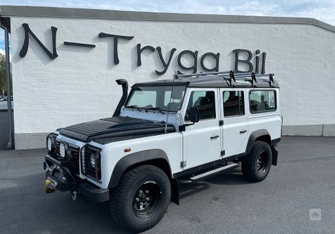 Land Rover Defender, 2011