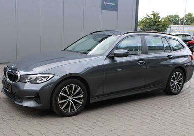 BMW 318, 2022