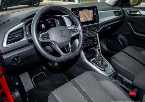 Volkswagen T-Roc, 2023 3