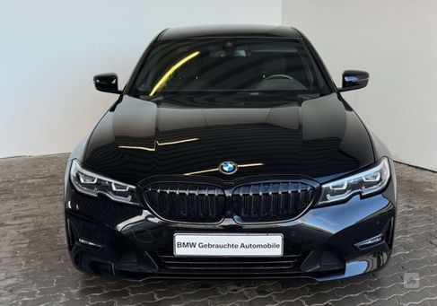 BMW 318, 2021