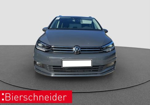 Volkswagen Touran, 2023 3