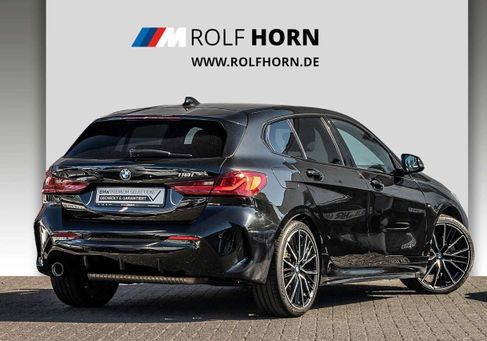 BMW 118, 2022