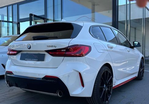 BMW 128, 2021