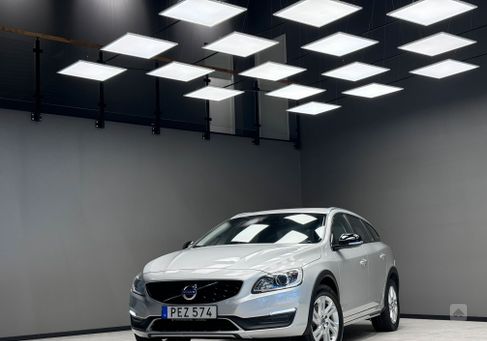 Volvo V60 Cross Country, 2017