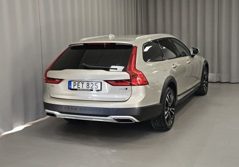 Volvo V90 Cross Country, 2017