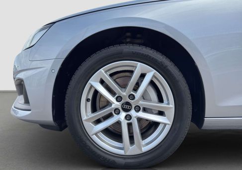 Audi A4, 2022