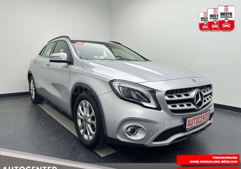 Mercedes-Benz GLA 220, 2020