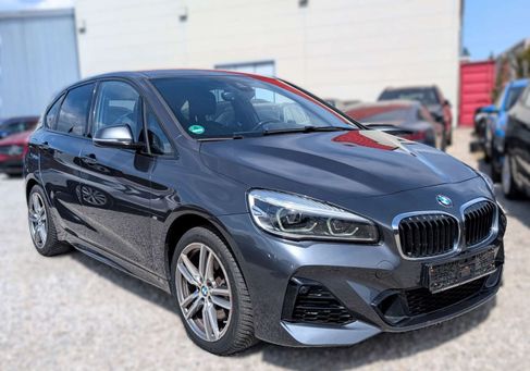BMW 225, 2018