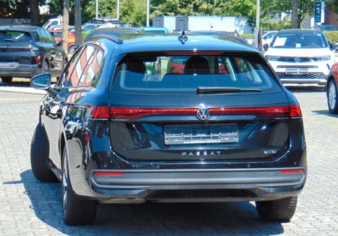 Volkswagen Passat Variant, 2024 3
