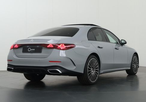 Mercedes-Benz E 300, 2025