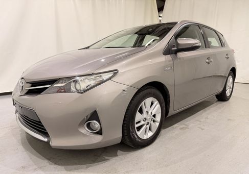 Toyota Auris, 2014