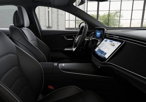 Mercedes-Benz E 300, 2026 2