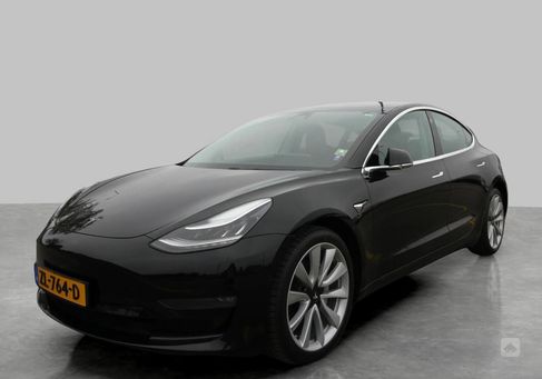 Tesla Model 3, 2019