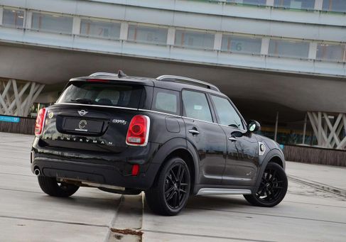 MINI, 2018