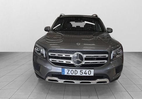Mercedes-Benz GLB 200, 2023