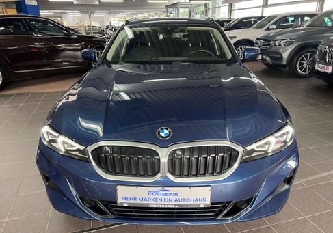 BMW 318, 2022