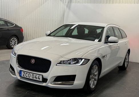 Jaguar XF, 2018 3