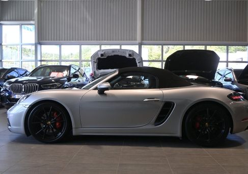 Porsche, 2018