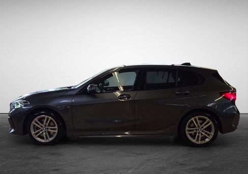 BMW 120, 2021