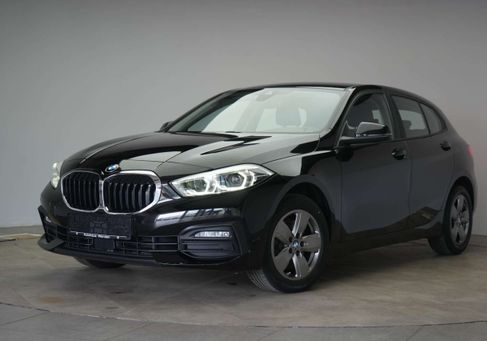 BMW 118, 2022