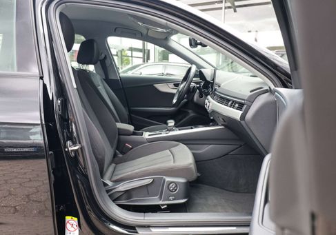 Audi A4, 2021