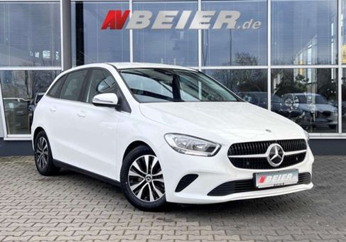 Mercedes-Benz B 180, 2024
