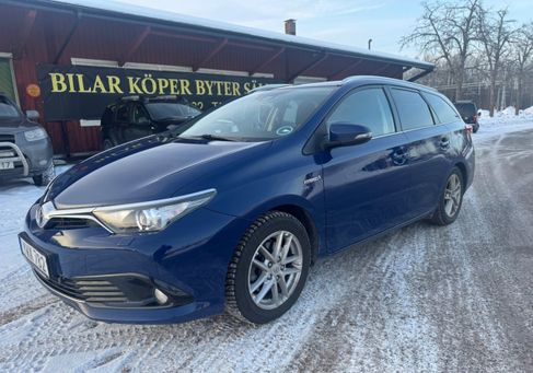 Toyota Auris Touring Sports, 2017